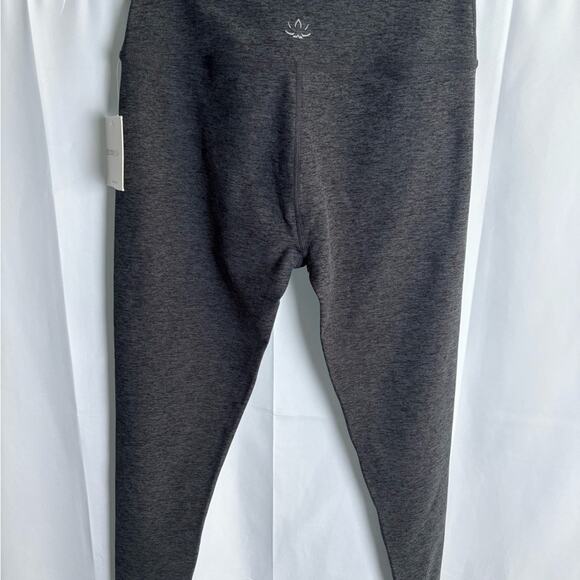 Beyond Yoga high waisted Midi Legging - Picture 7 of 7